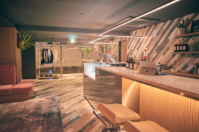 Отель Hotel She, Kyoto  Киото
